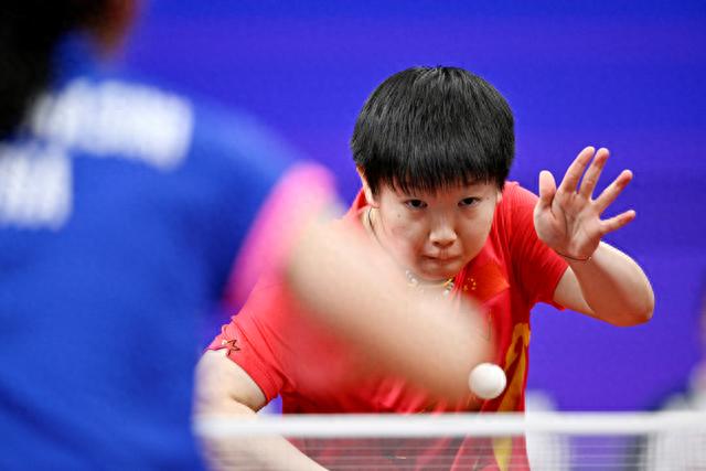 现出强大的 现出强大的